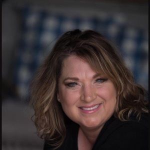 Meet your Posher, Dana